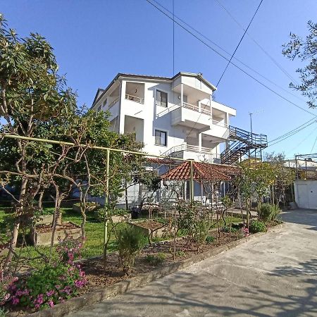 Villa Osmani Дуррес Экстерьер фото