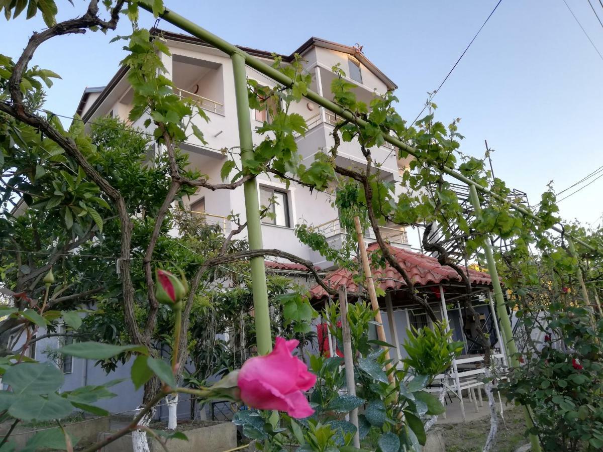 Villa Osmani Дуррес Экстерьер фото
